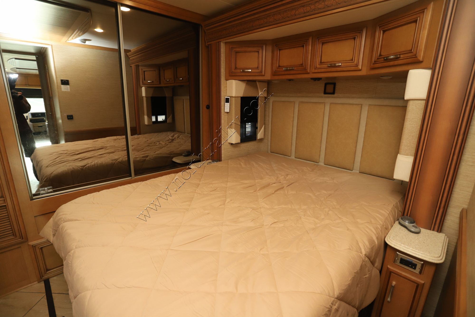 Used 2017 Newmar Ventana Le 3412 Class A  For Sale