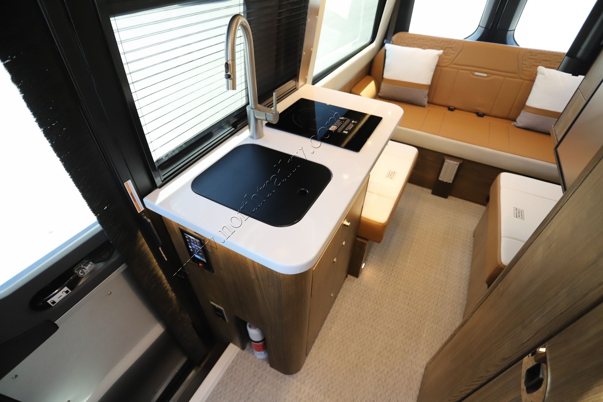 2026 Airstream Interstate 19 GTX AP Class B New  For Sale