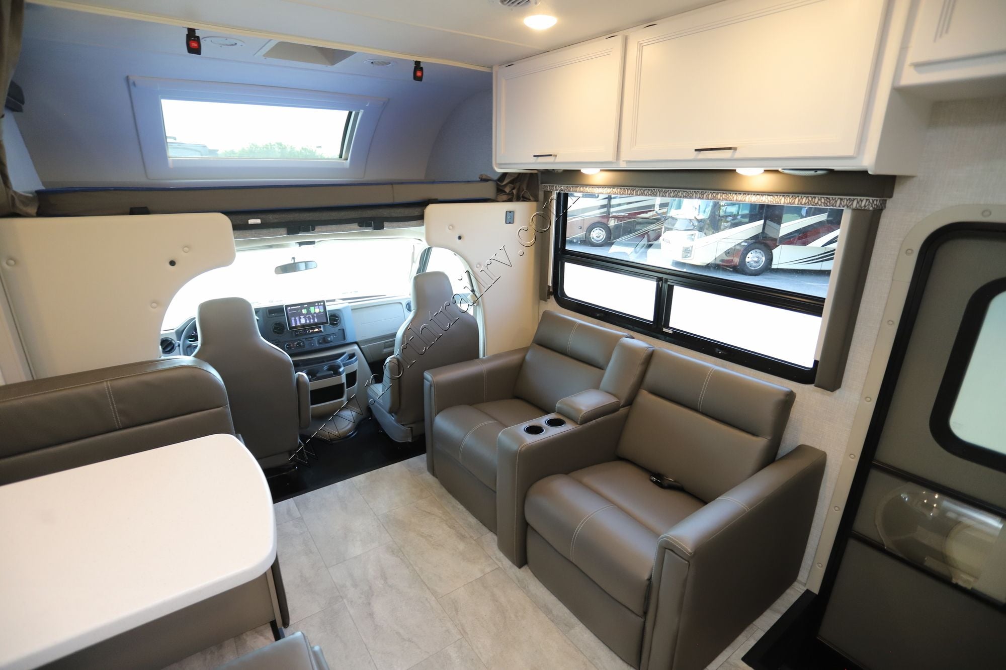 Used 2025 Thor Echelon KW29 Class C  For Sale