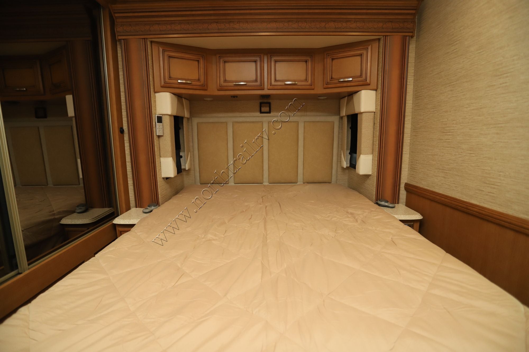 Used 2017 Newmar Ventana Le 3412 Class A  For Sale