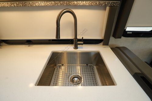 2025 Thor Echelon KW29