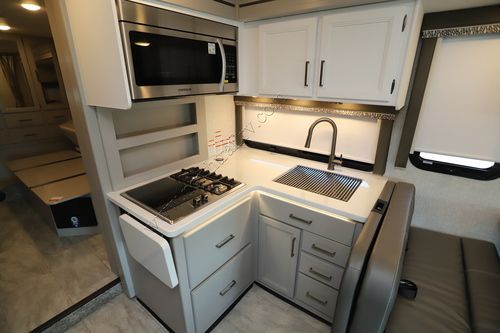 2025 Thor Echelon KW29