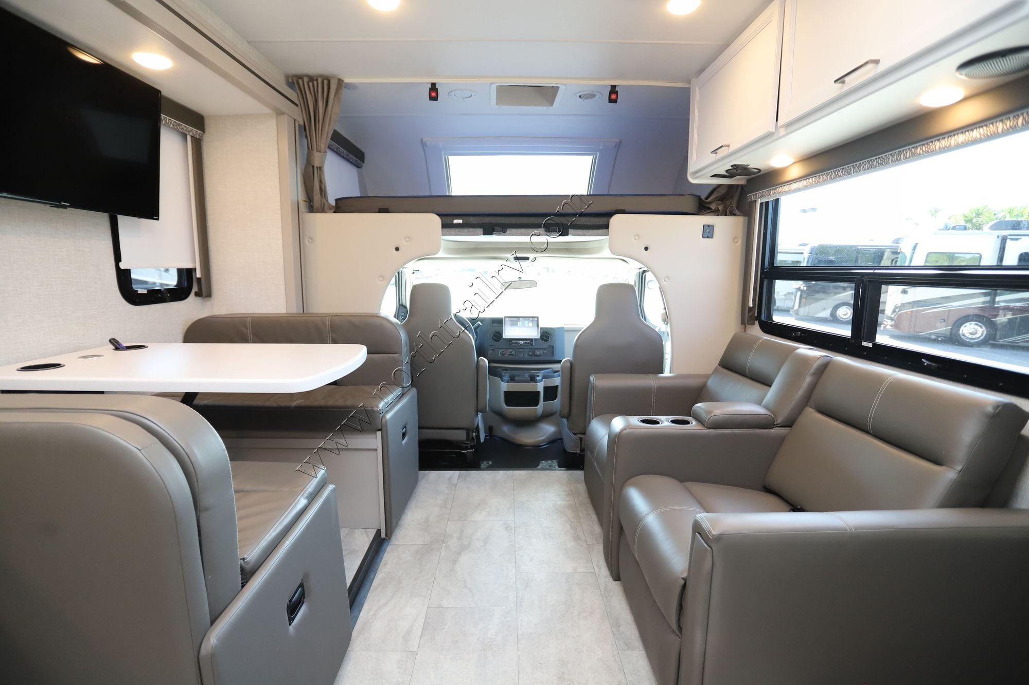 Used 2025 Thor Echelon KW29 Class C  For Sale