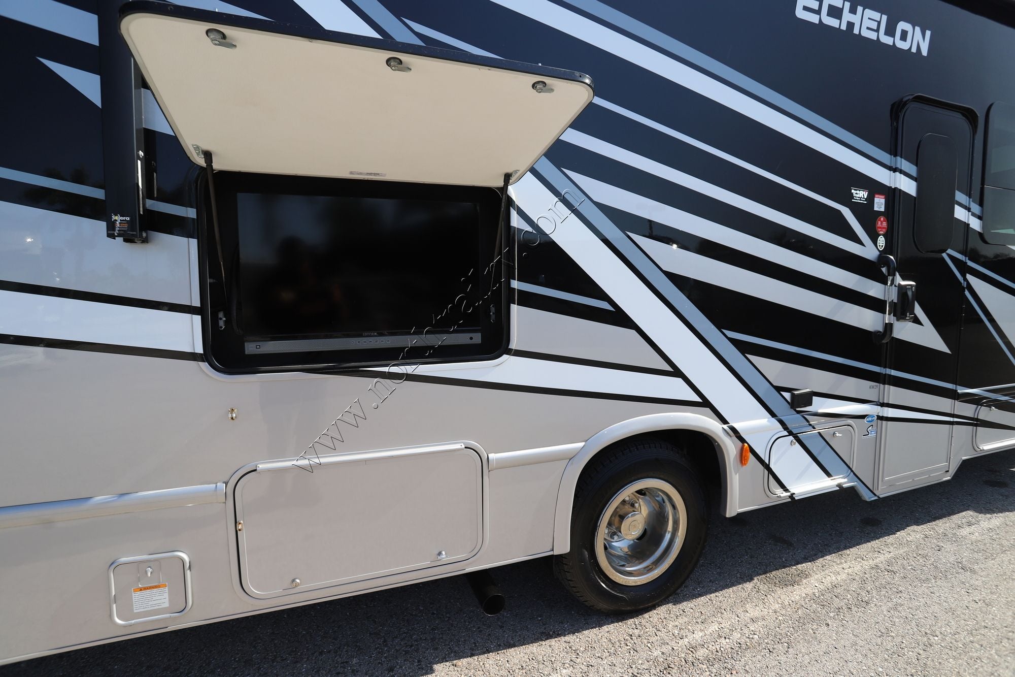 Used 2025 Thor Echelon KW29 Class C  For Sale