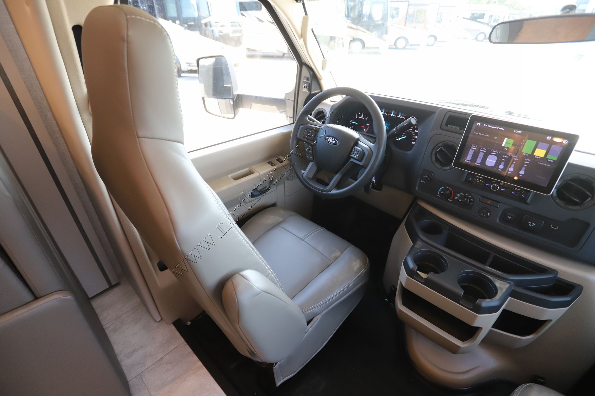 Used 2025 Thor Echelon KW29 Class C  For Sale