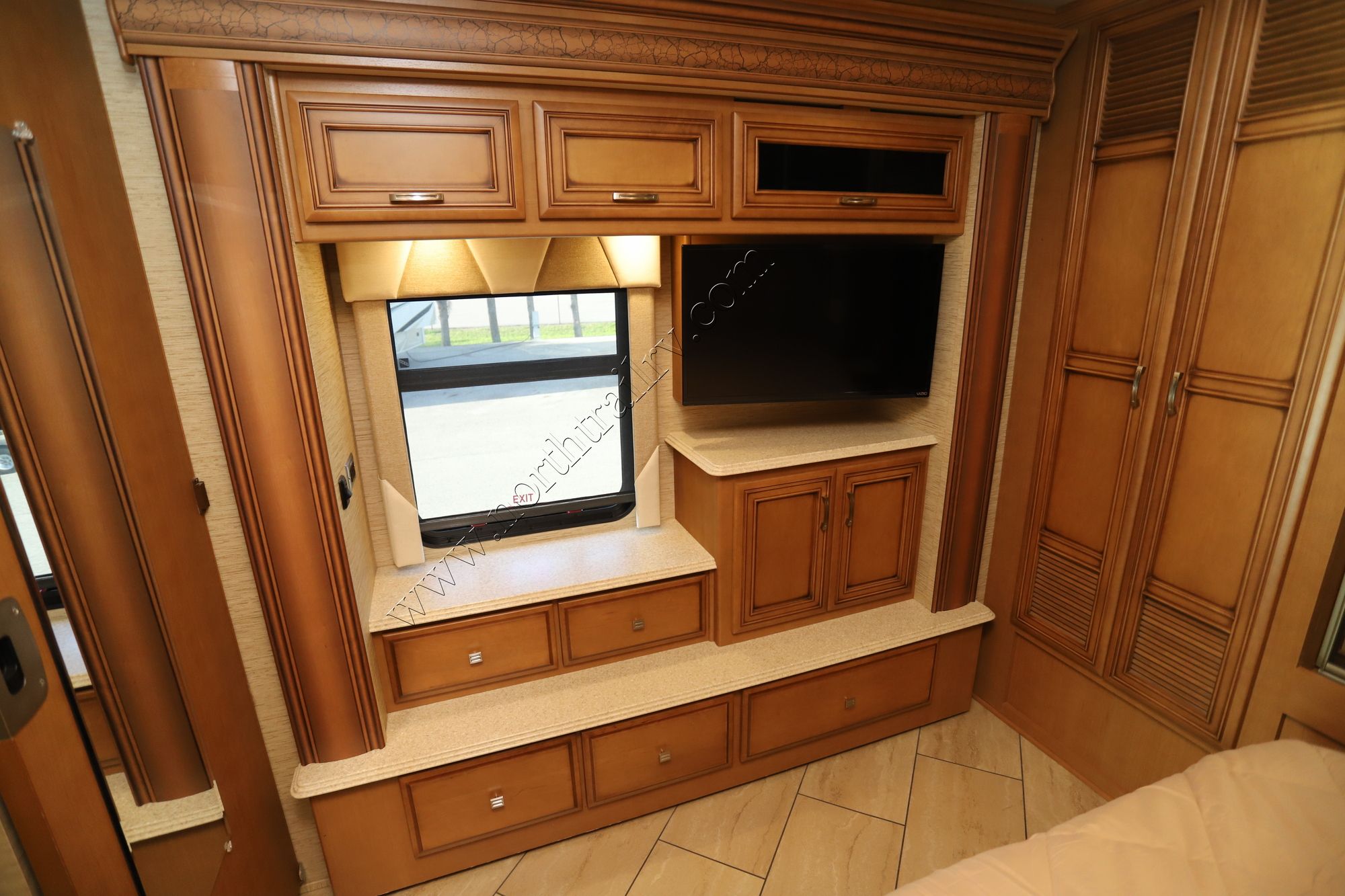 Used 2017 Newmar Ventana Le 3412 Class A  For Sale