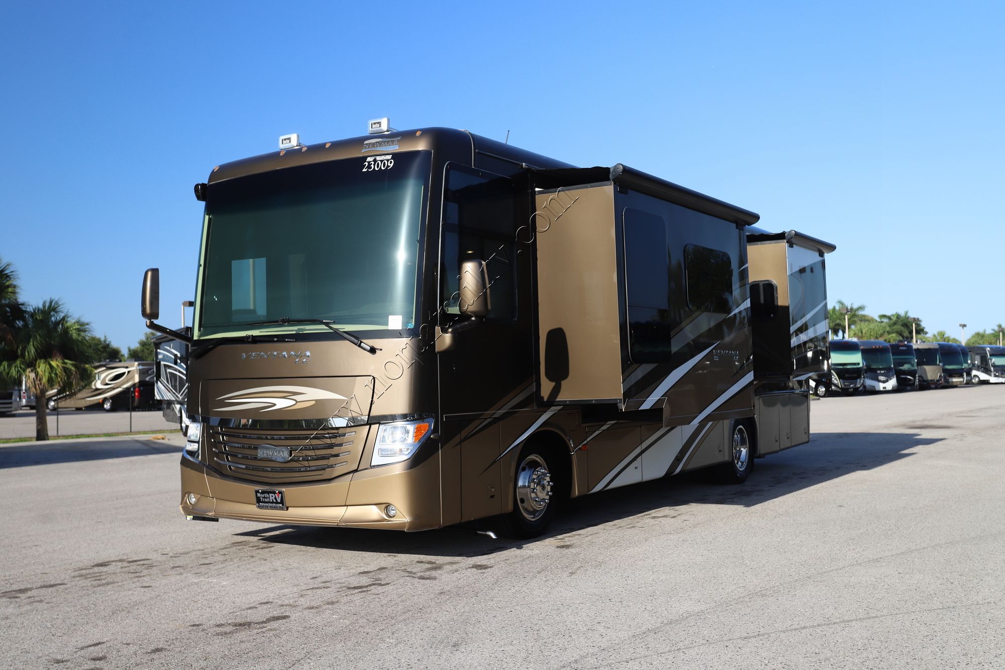 Used 2017 Newmar Ventana Le 3412 Class A  For Sale
