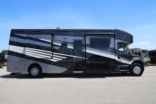 2026 Newmar Super Star 3731