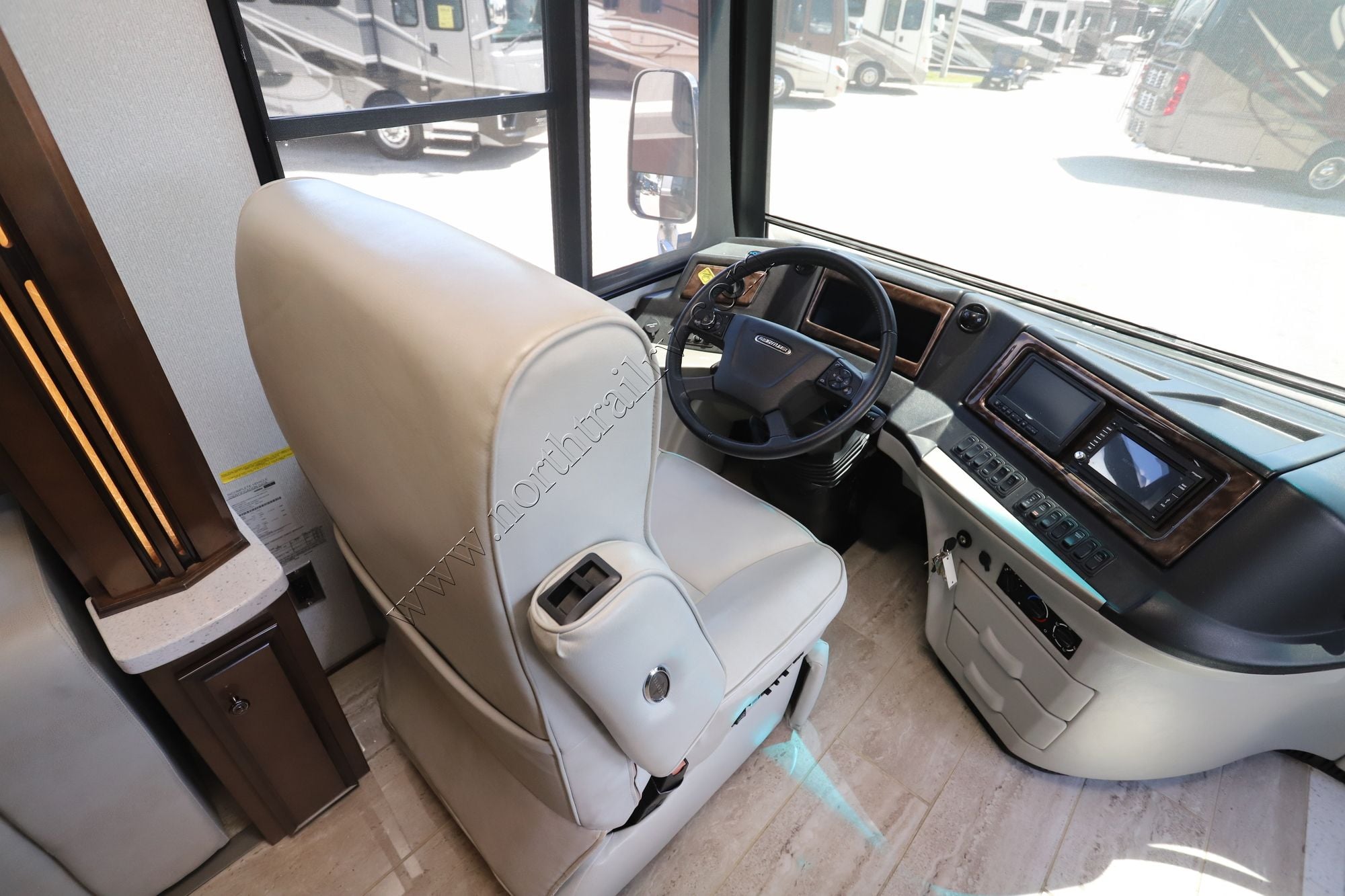 Used 2020 Newmar Dutch Star 3736 Class A  For Sale