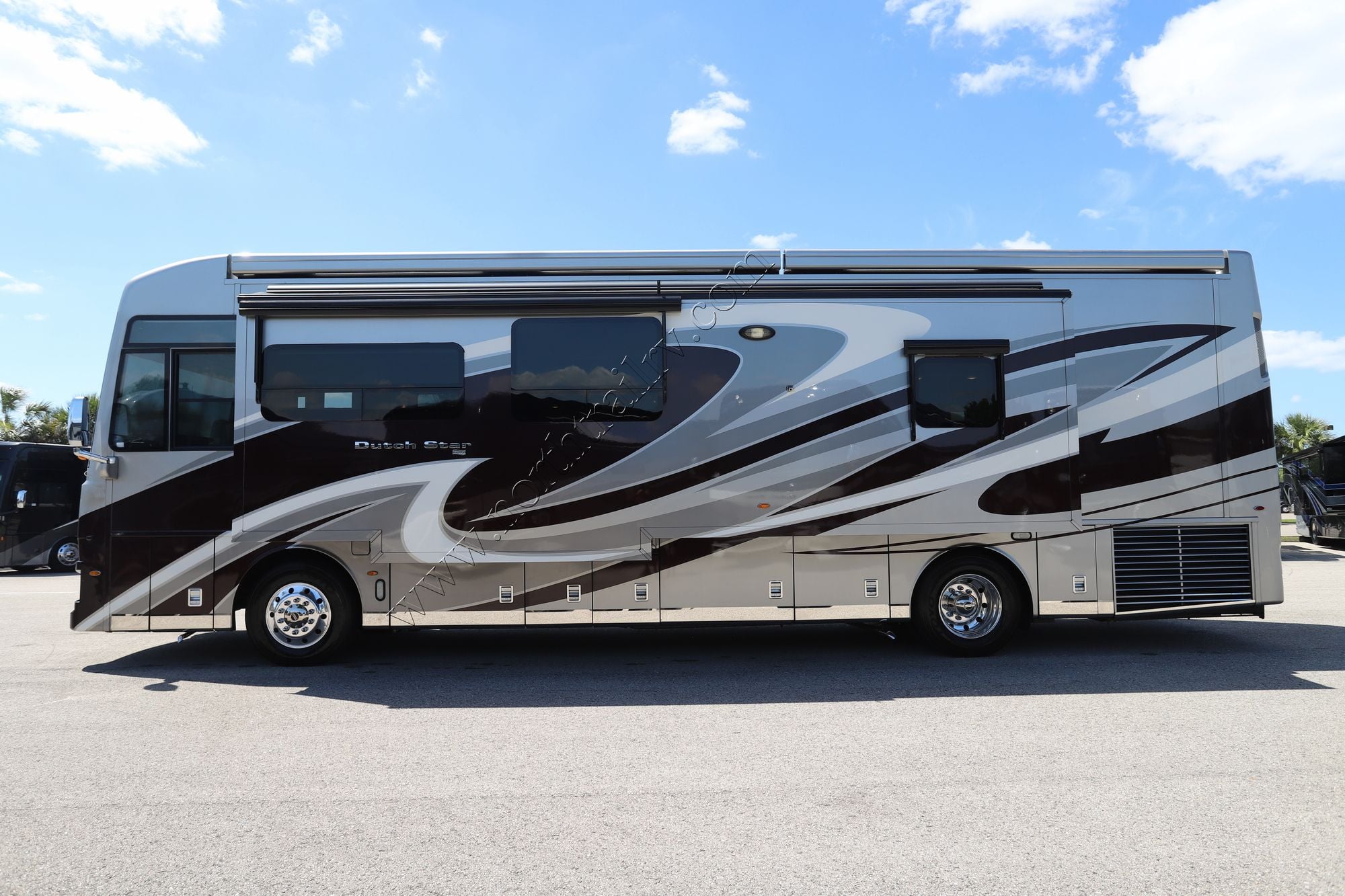 Used 2020 Newmar Dutch Star 3736 Class A  For Sale