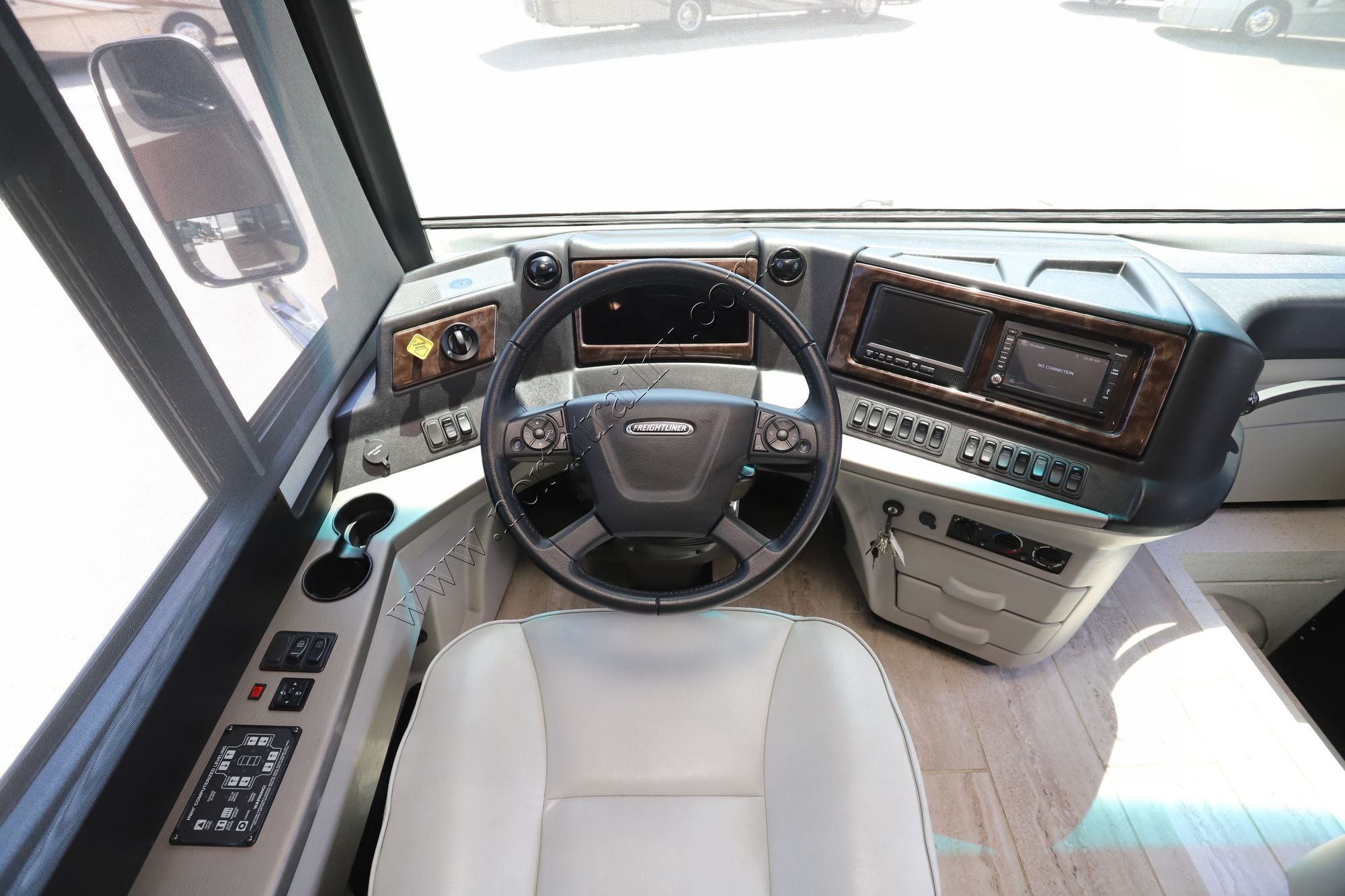 Used 2020 Newmar Dutch Star 3736 Class A  For Sale