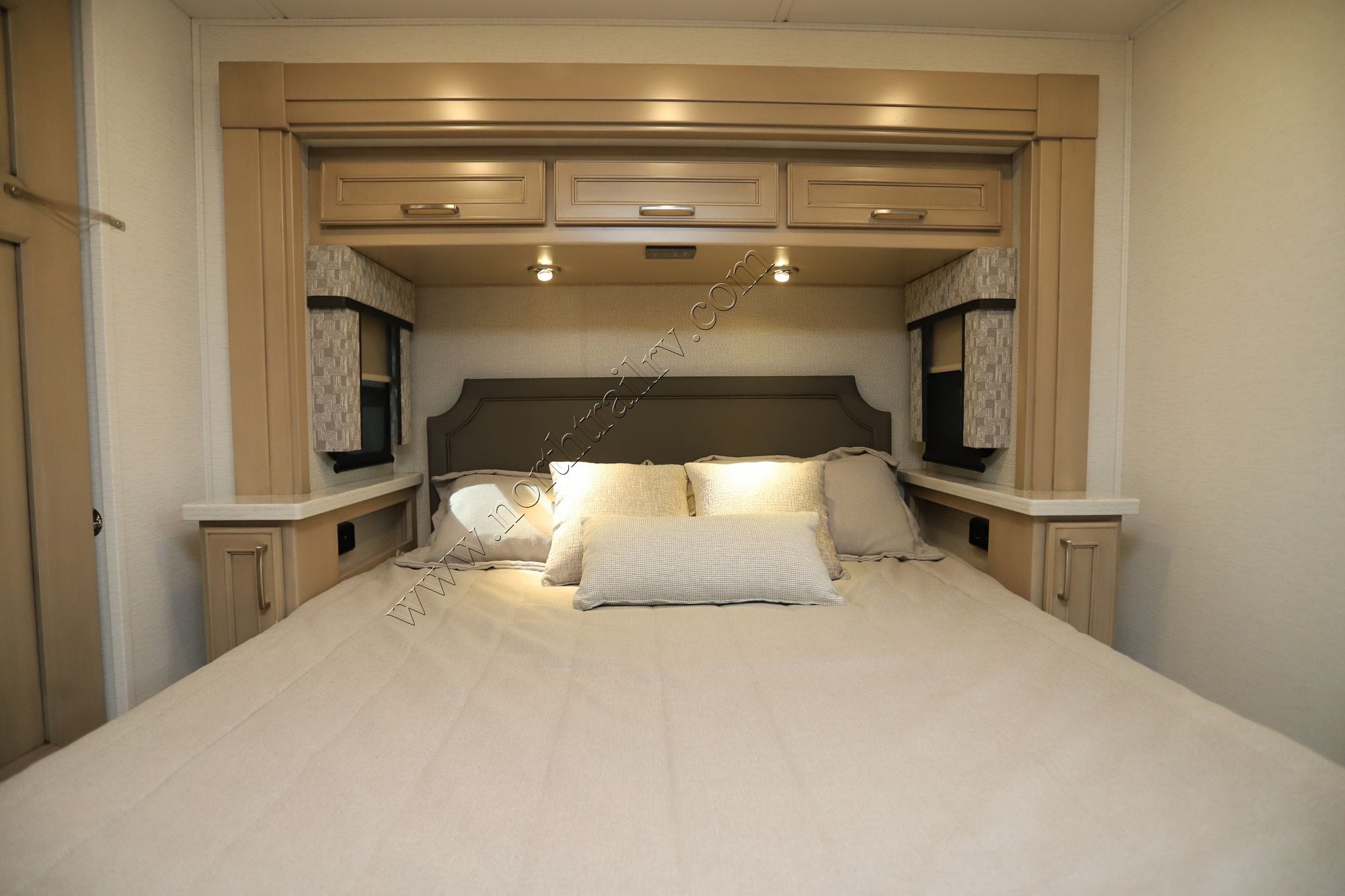 Used 2025 Renegade Rv Verona 36VSB Super C  For Sale