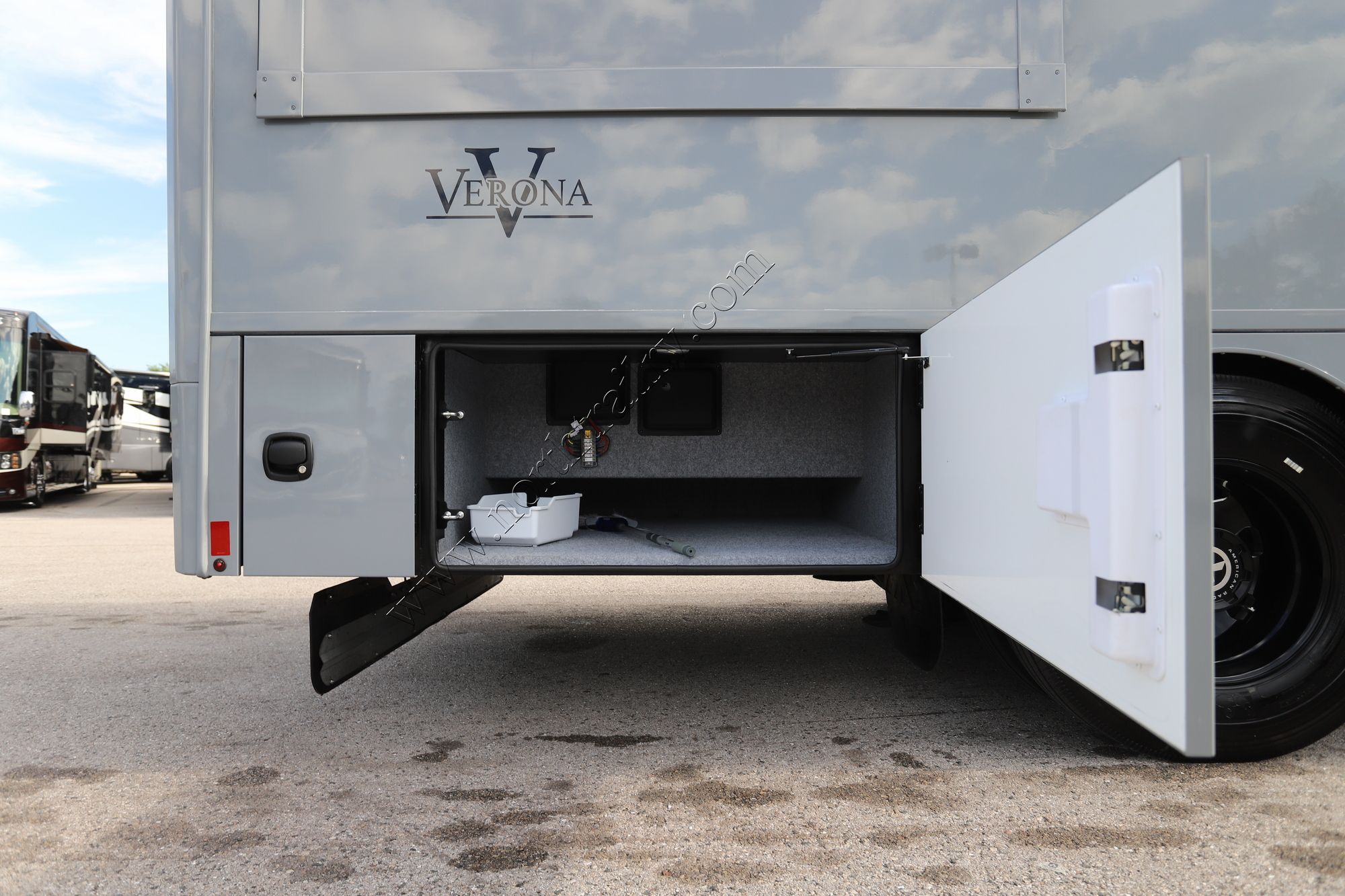Used 2025 Renegade Rv Verona 36VSB Super C  For Sale