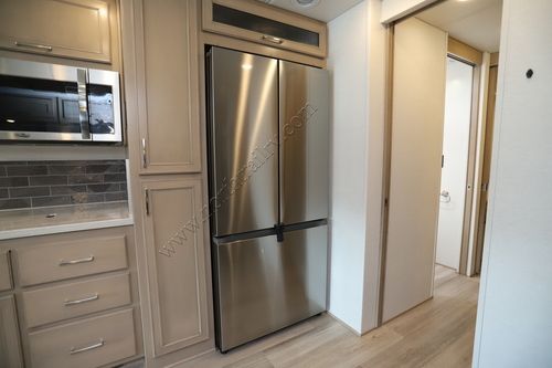 2025 Renegade Rv Verona 36VSB