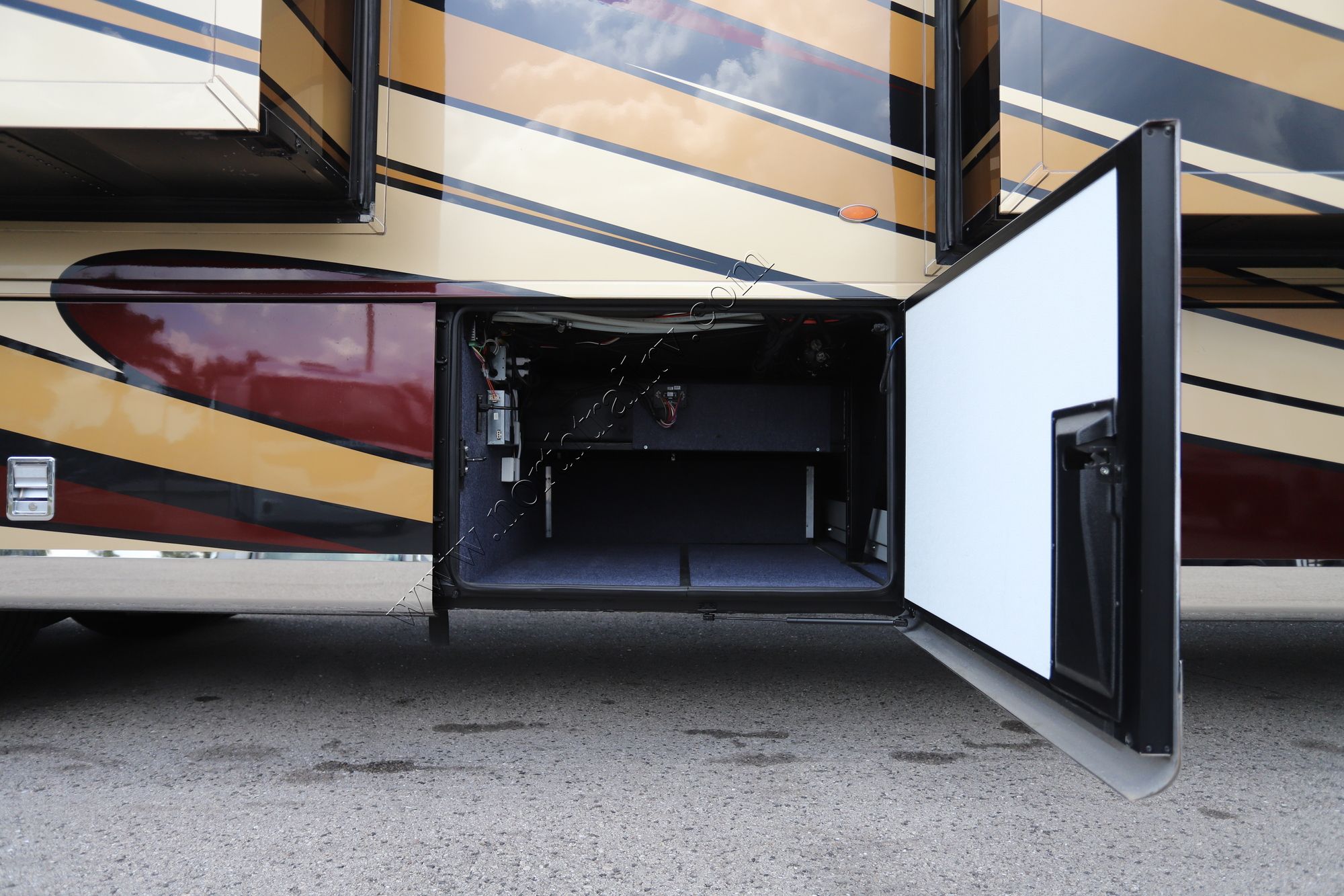 Used 2018 Newmar Dutch Star 4369 Class A  For Sale