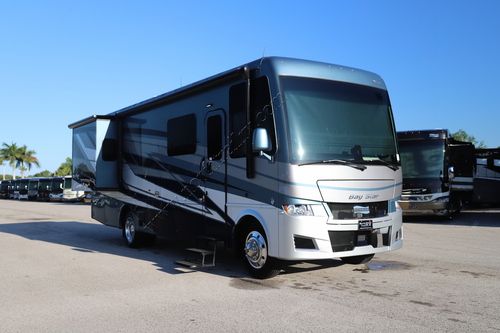 2027 Newmar Bay Star 3114 Class A