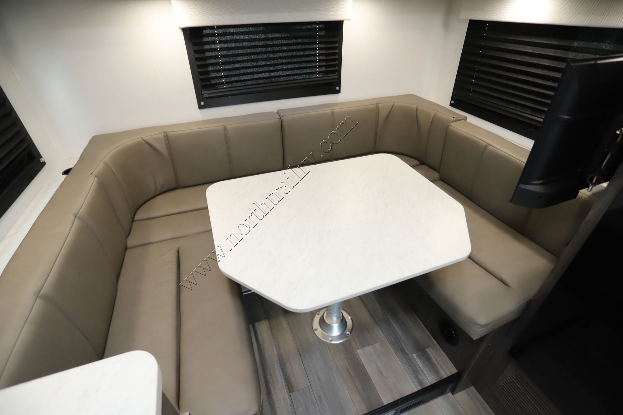 New 2026 Jayco Redhawk Se 20LF Class C  For Sale