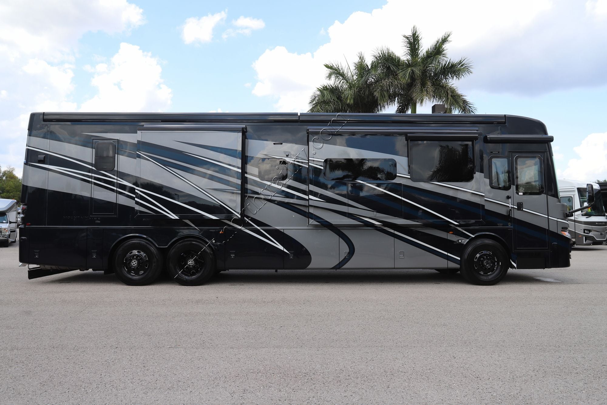 New 2027 Newmar Mountain Aire 4118 Class A  For Sale