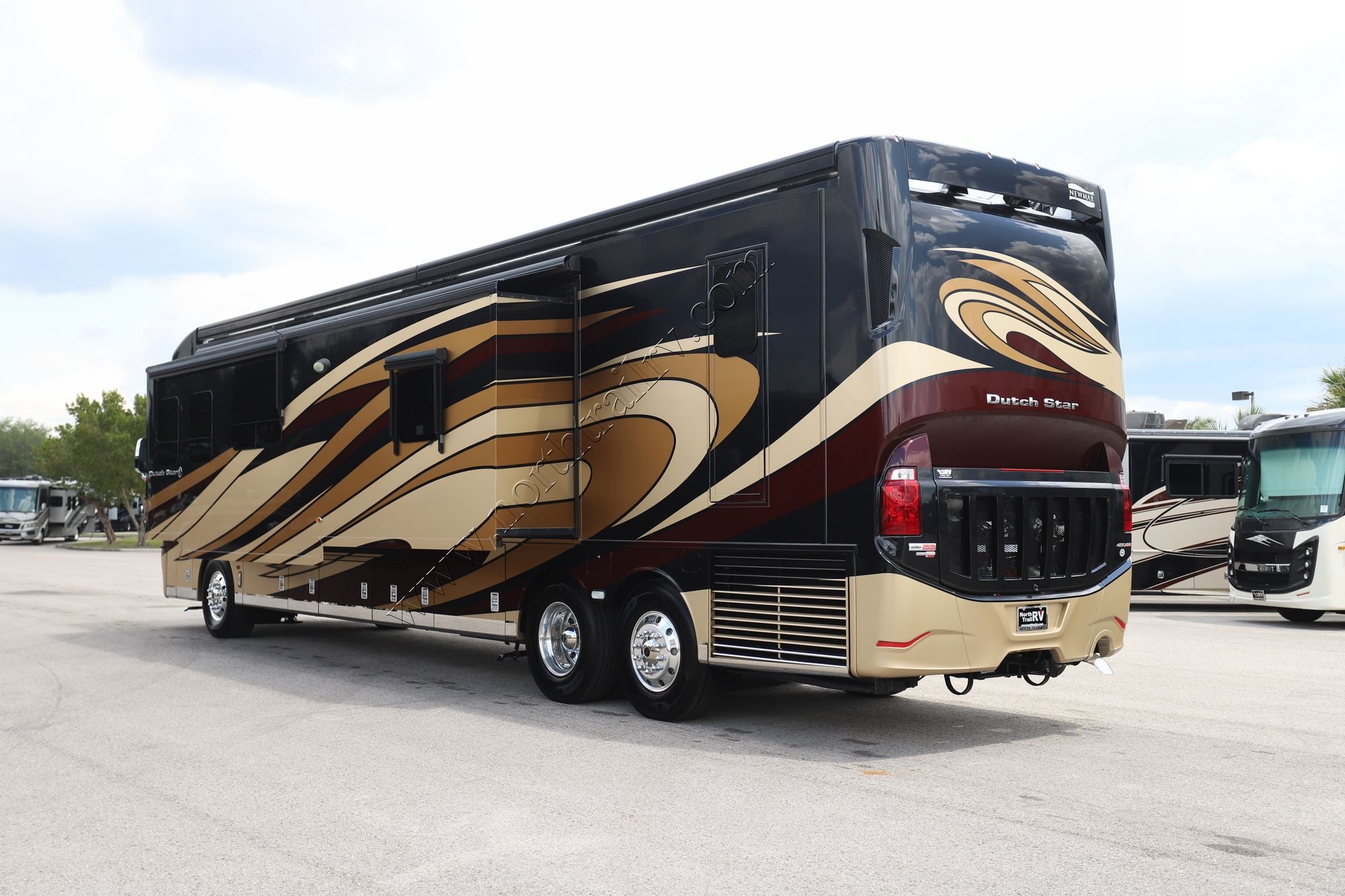 Used 2018 Newmar Dutch Star 4369 Class A  For Sale