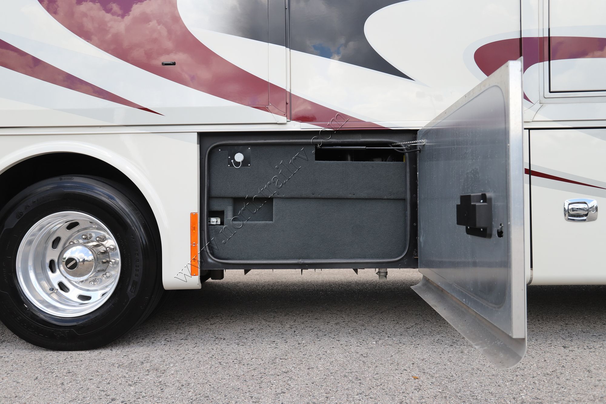 Used 2021 Tiffin Motor Homes Phaeton 40QBH Class A  For Sale