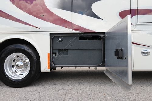 2021 Tiffin Motor Homes Phaeton 40QBH