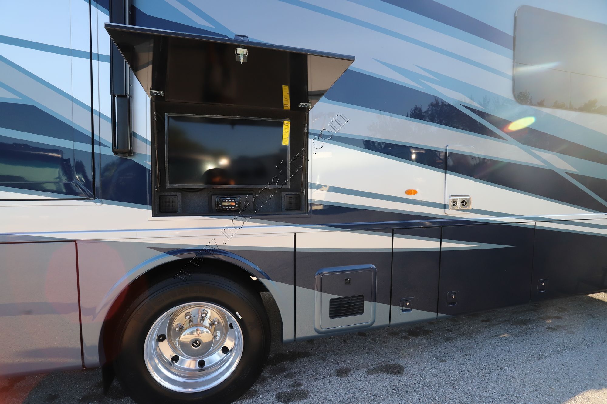 New 2027 Newmar Bay Star 3114 Class A  For Sale