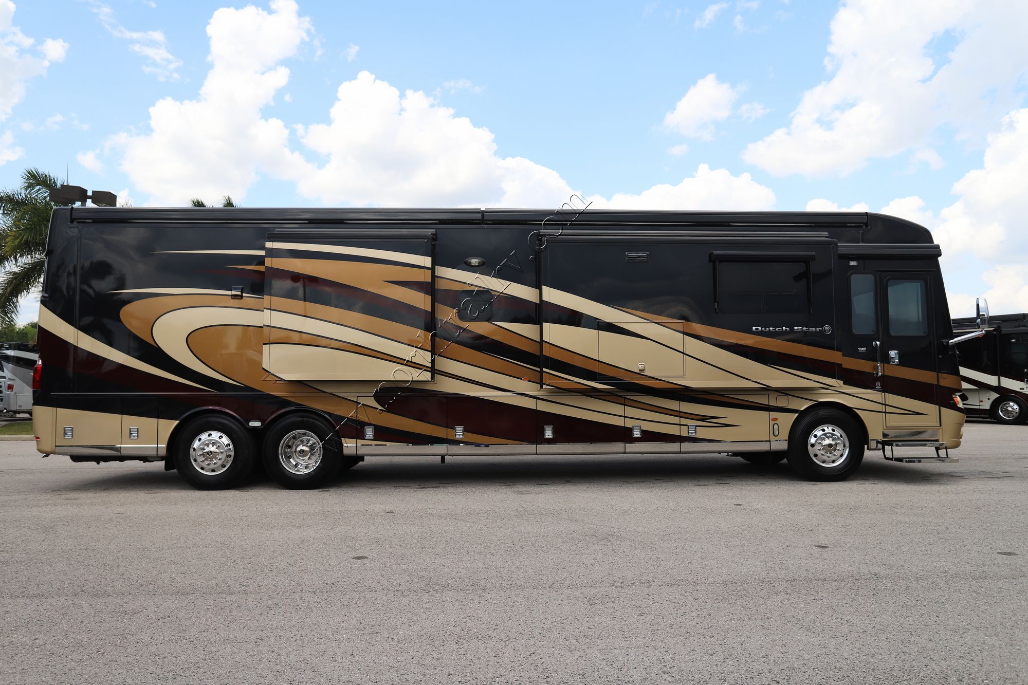 Used 2018 Newmar Dutch Star 4369 Class A  For Sale