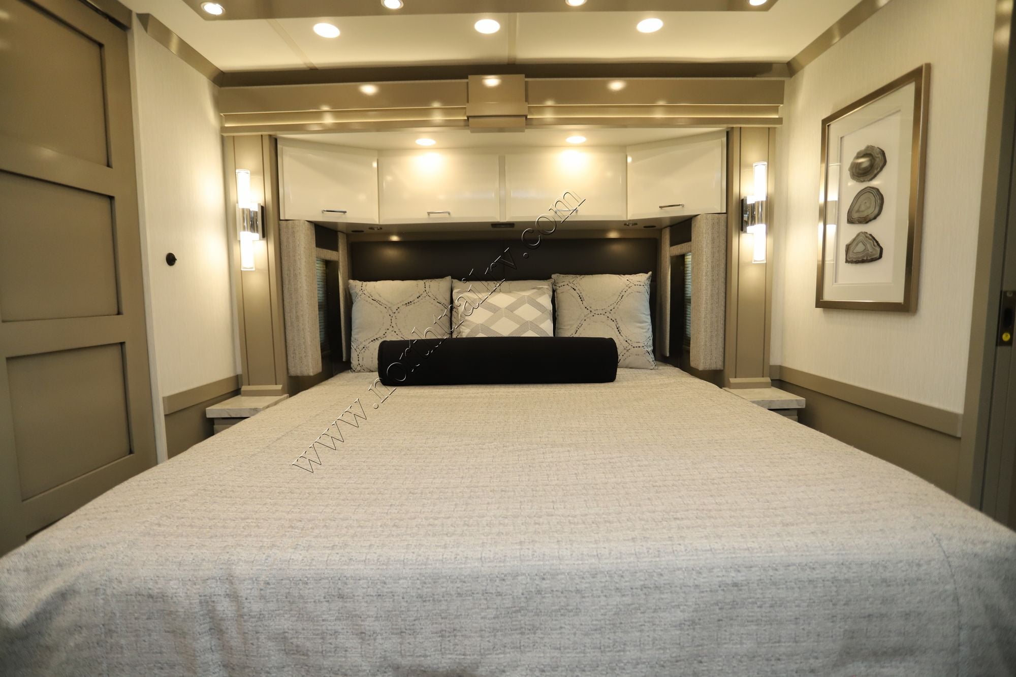 New 2027 Newmar Mountain Aire 4118 Class A  For Sale