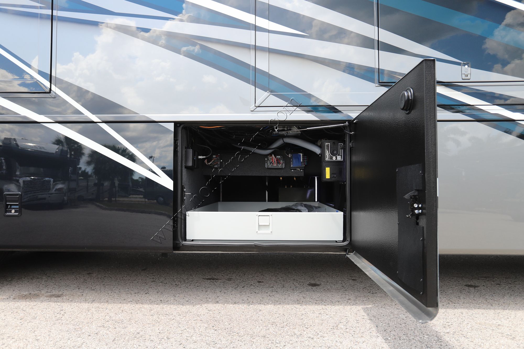 New 2027 Newmar Mountain Aire 4118 Class A  For Sale