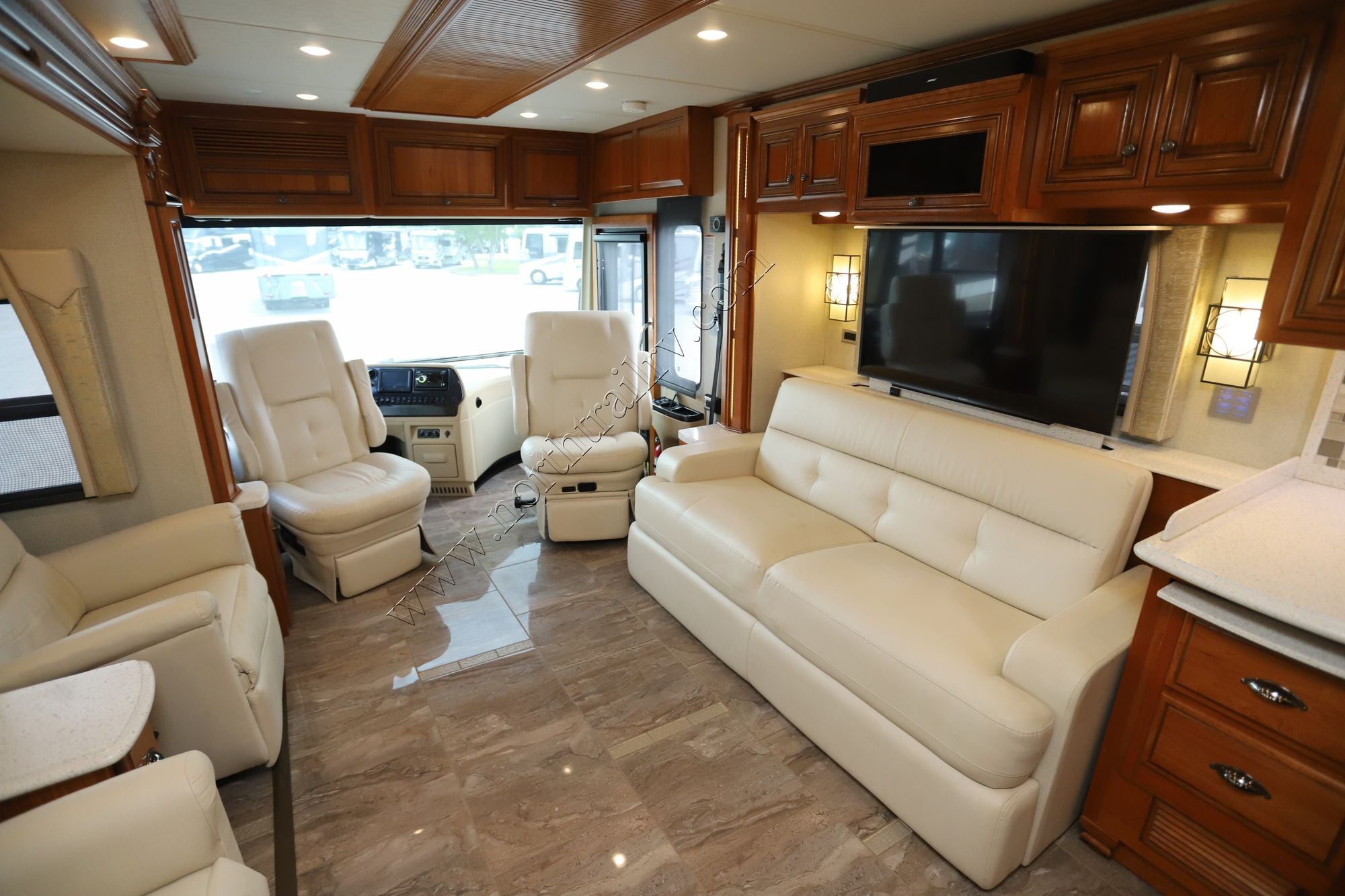 Used 2018 Newmar Dutch Star 4369 Class A  For Sale