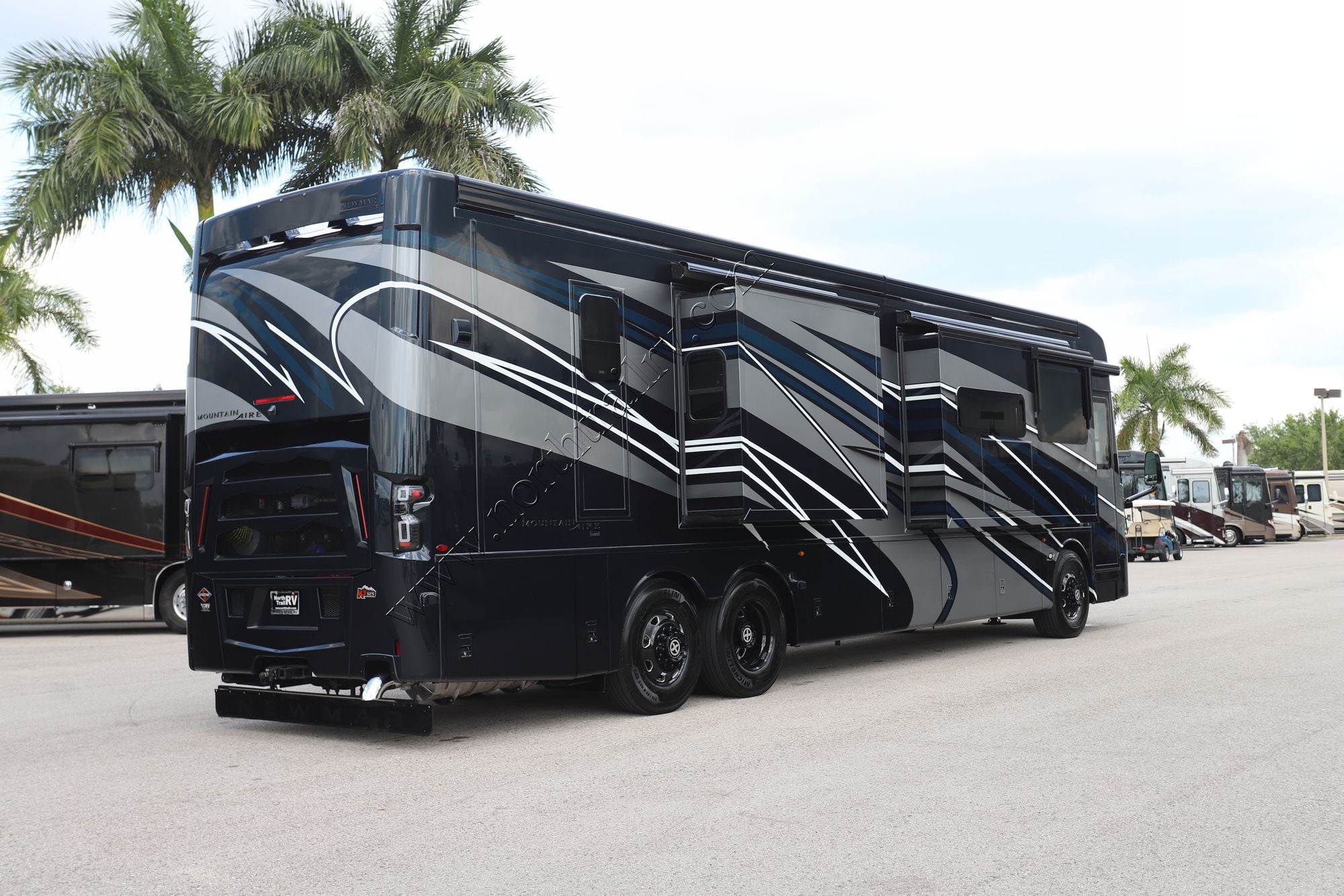New 2027 Newmar Mountain Aire 4118 Class A  For Sale