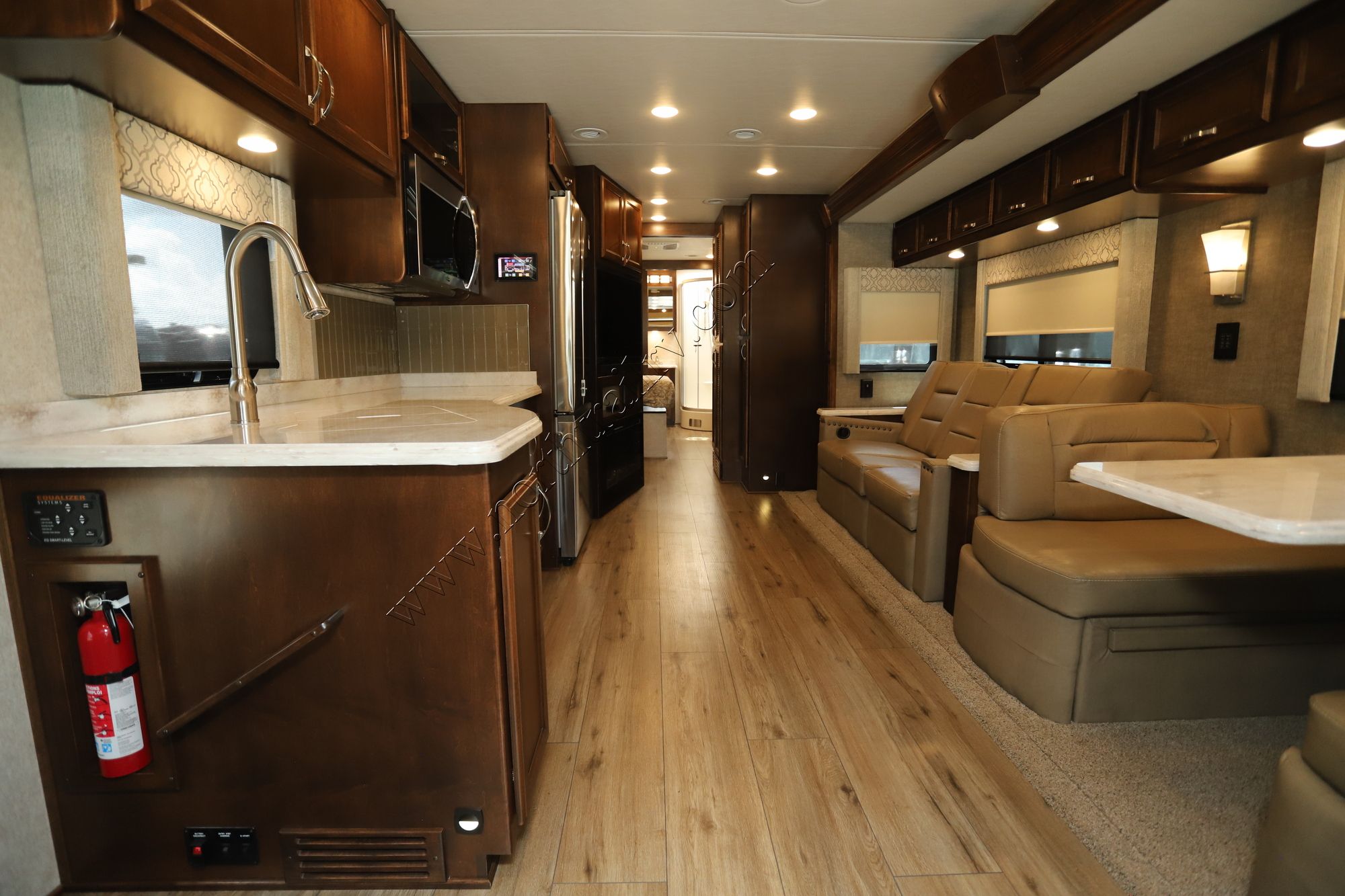 Used 2022 Renegade Rv Verona 40VRB Super C  For Sale