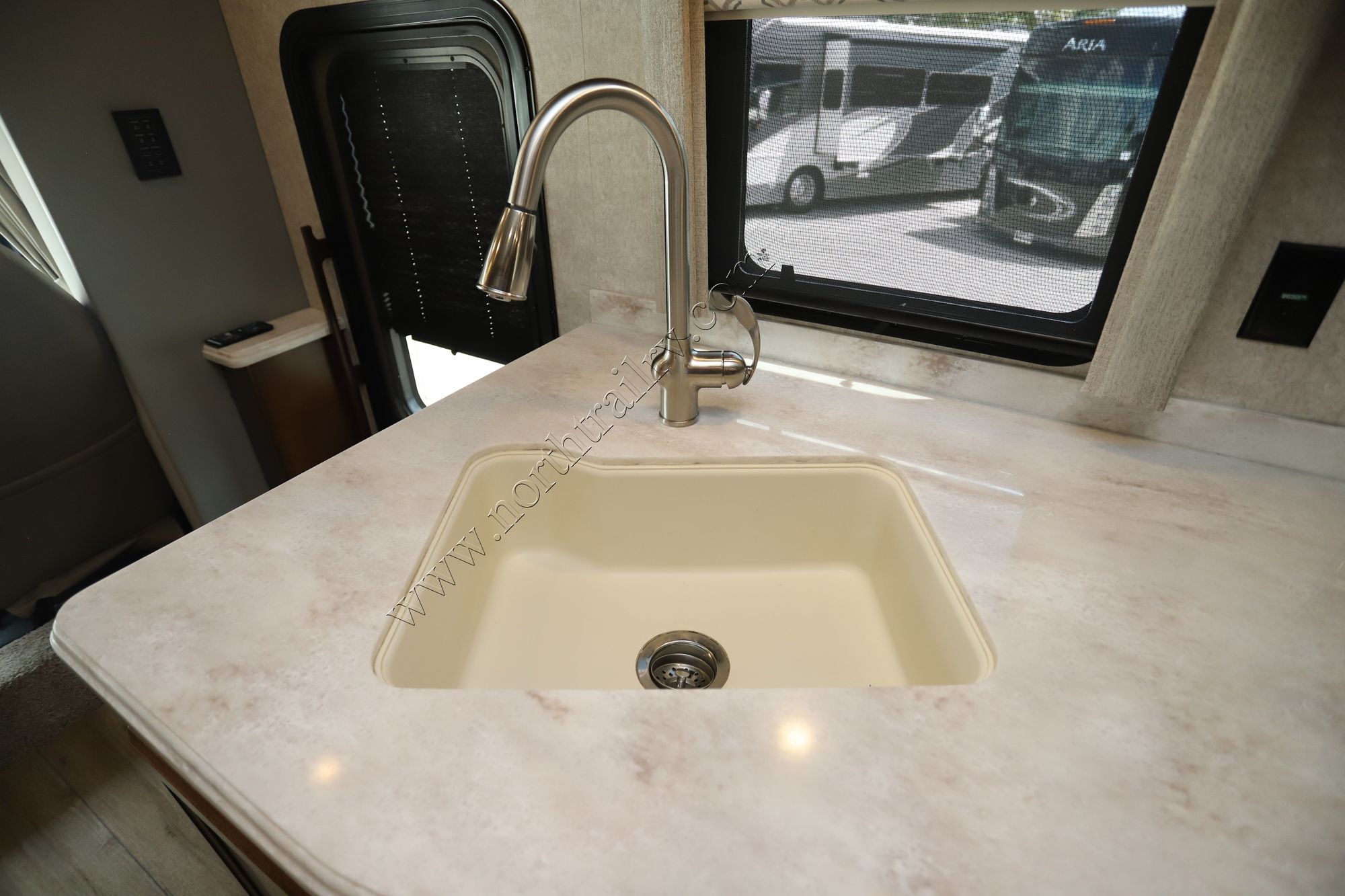 Used 2022 Renegade Rv Verona 40VRB Super C  For Sale