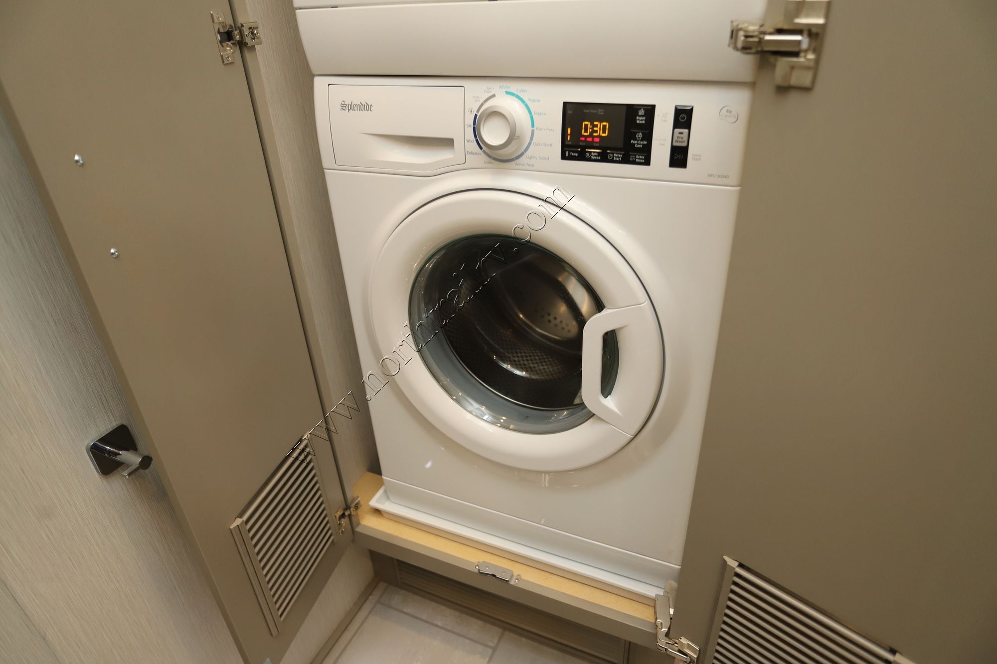 New 2027 Newmar Mountain Aire 4118 Class A  For Sale