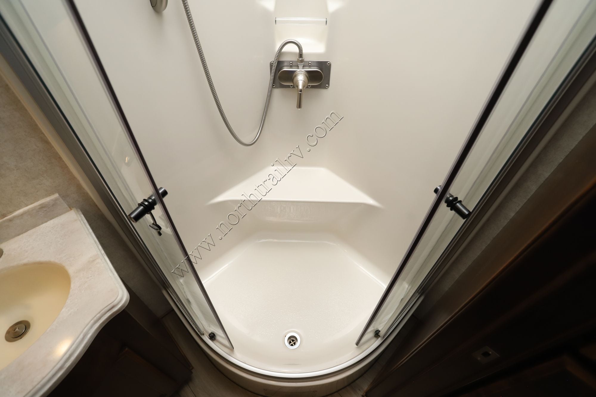 Used 2022 Renegade Rv Verona 40VRB Super C  For Sale