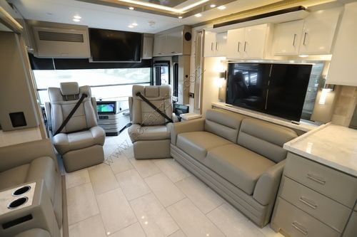 2027 Newmar Mountain Aire 4118 Class A