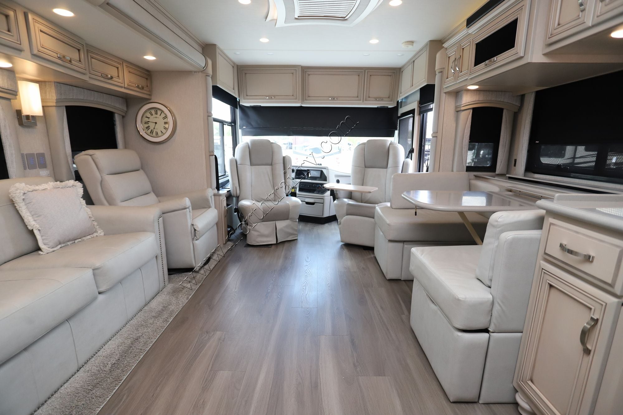 Used 2023 Newmar Kountry Star 3412 Fifth Wheel  For Sale