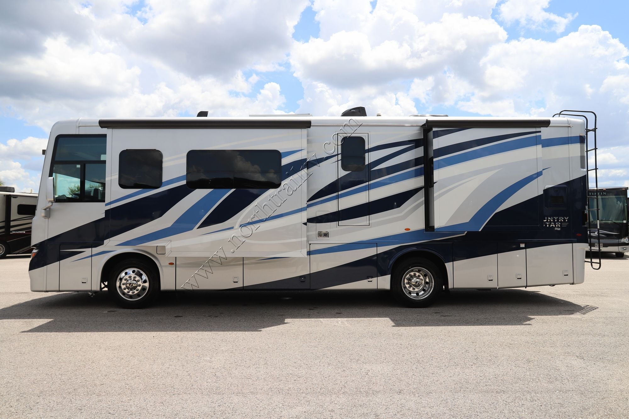 Used 2023 Newmar Kountry Star 3412 Fifth Wheel  For Sale