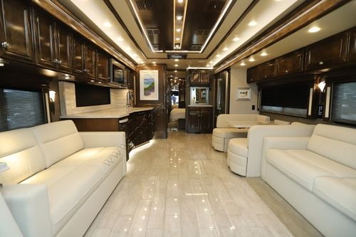 2021 Tiffin Motor Homes Phaeton 40QBH