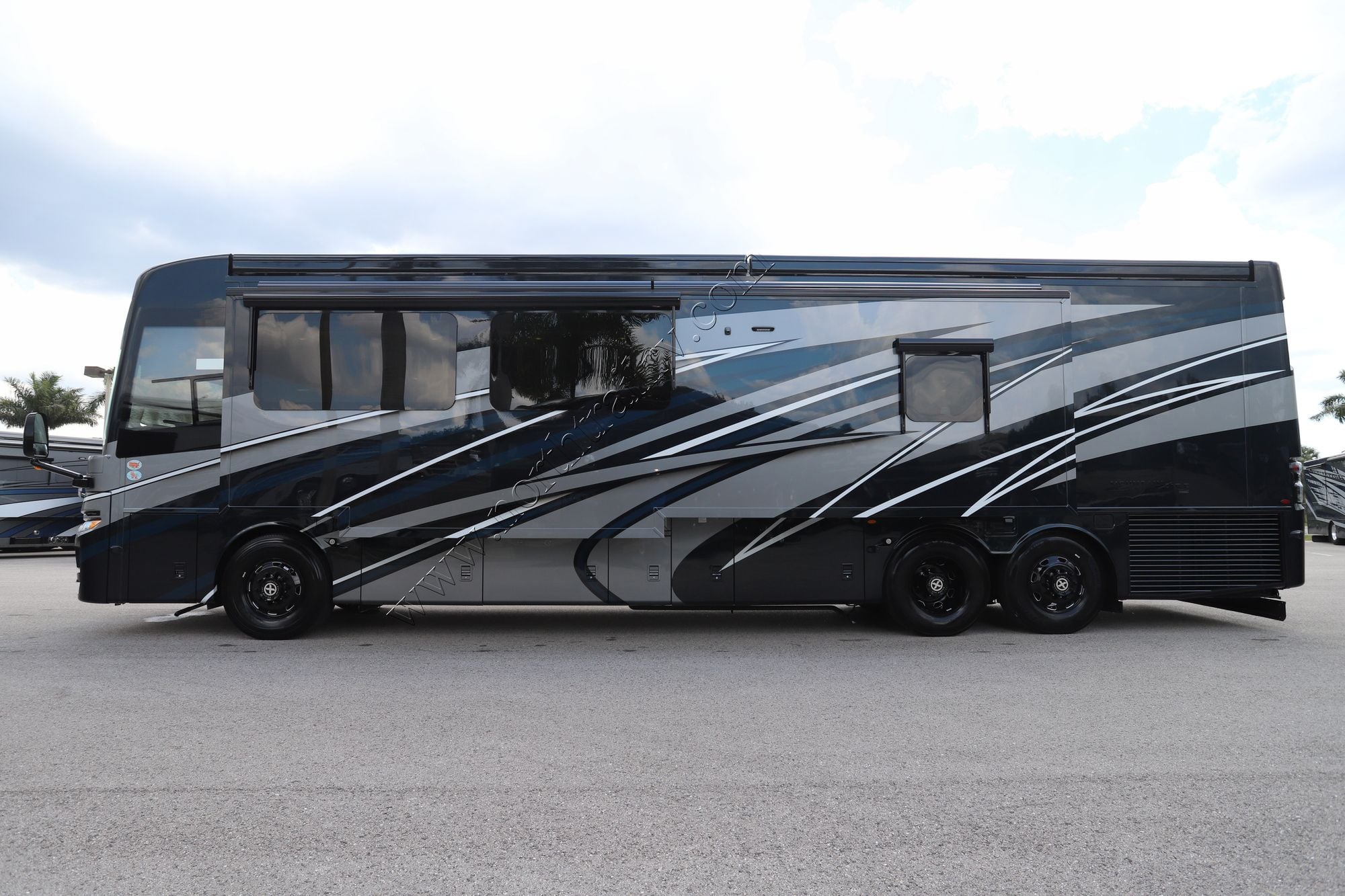 New 2027 Newmar Mountain Aire 4118 Class A  For Sale