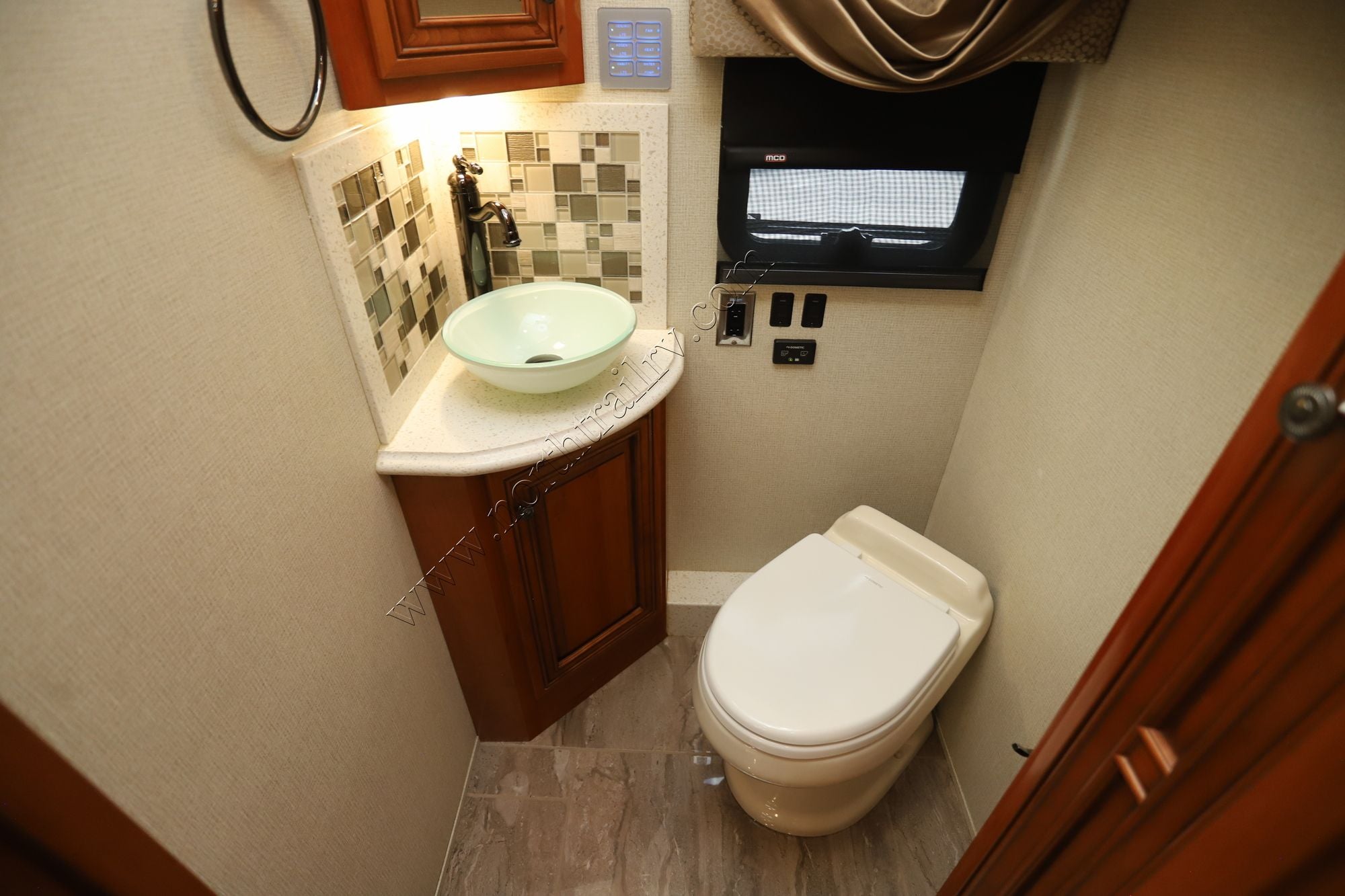 Used 2018 Newmar Dutch Star 4369 Class A  For Sale