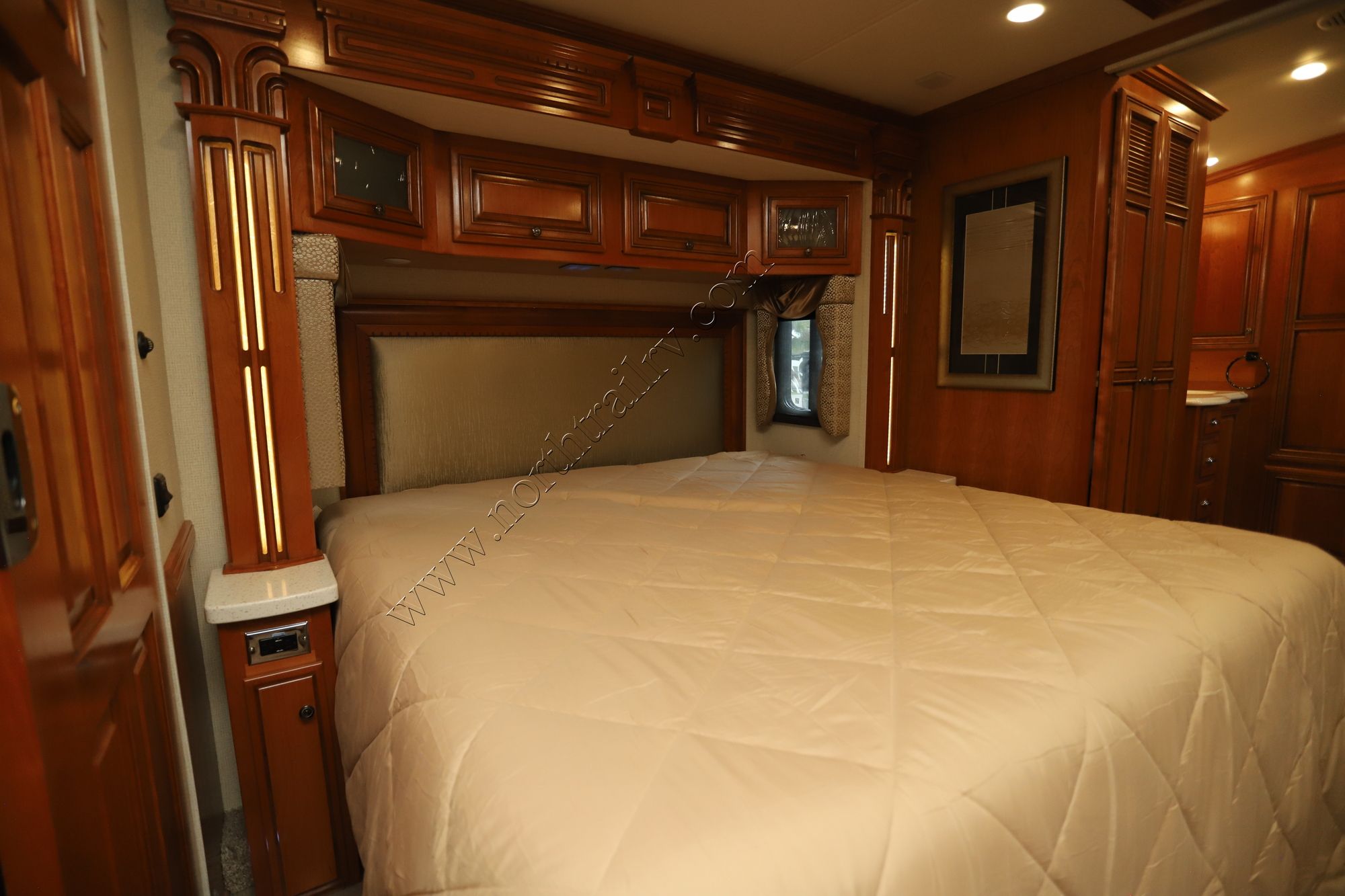 Used 2018 Newmar Dutch Star 4369 Class A  For Sale