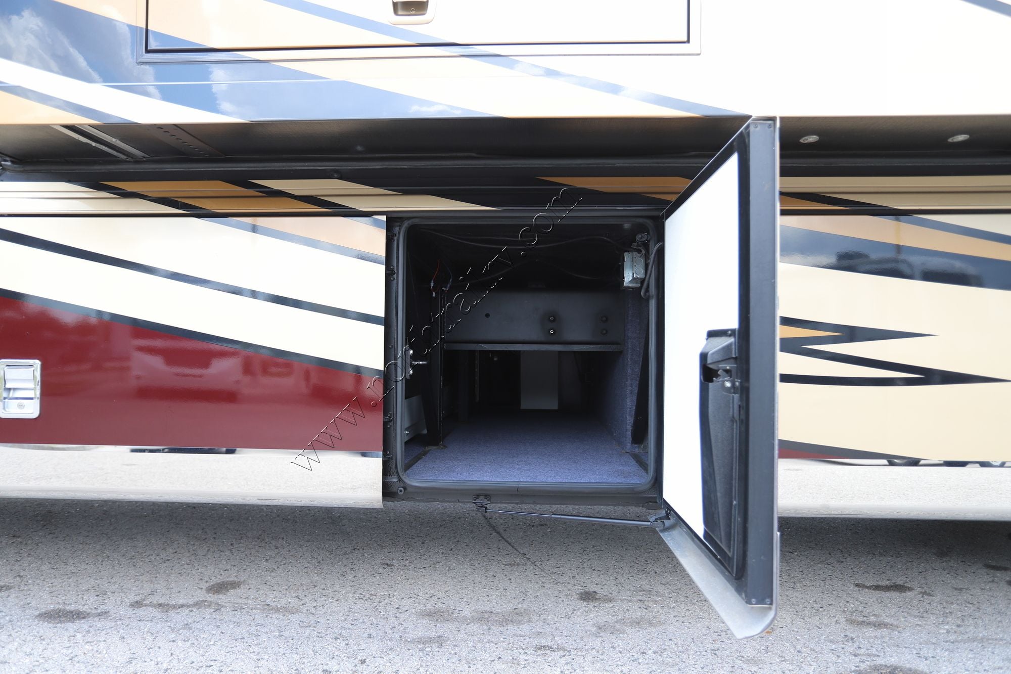 Used 2018 Newmar Dutch Star 4369 Class A  For Sale