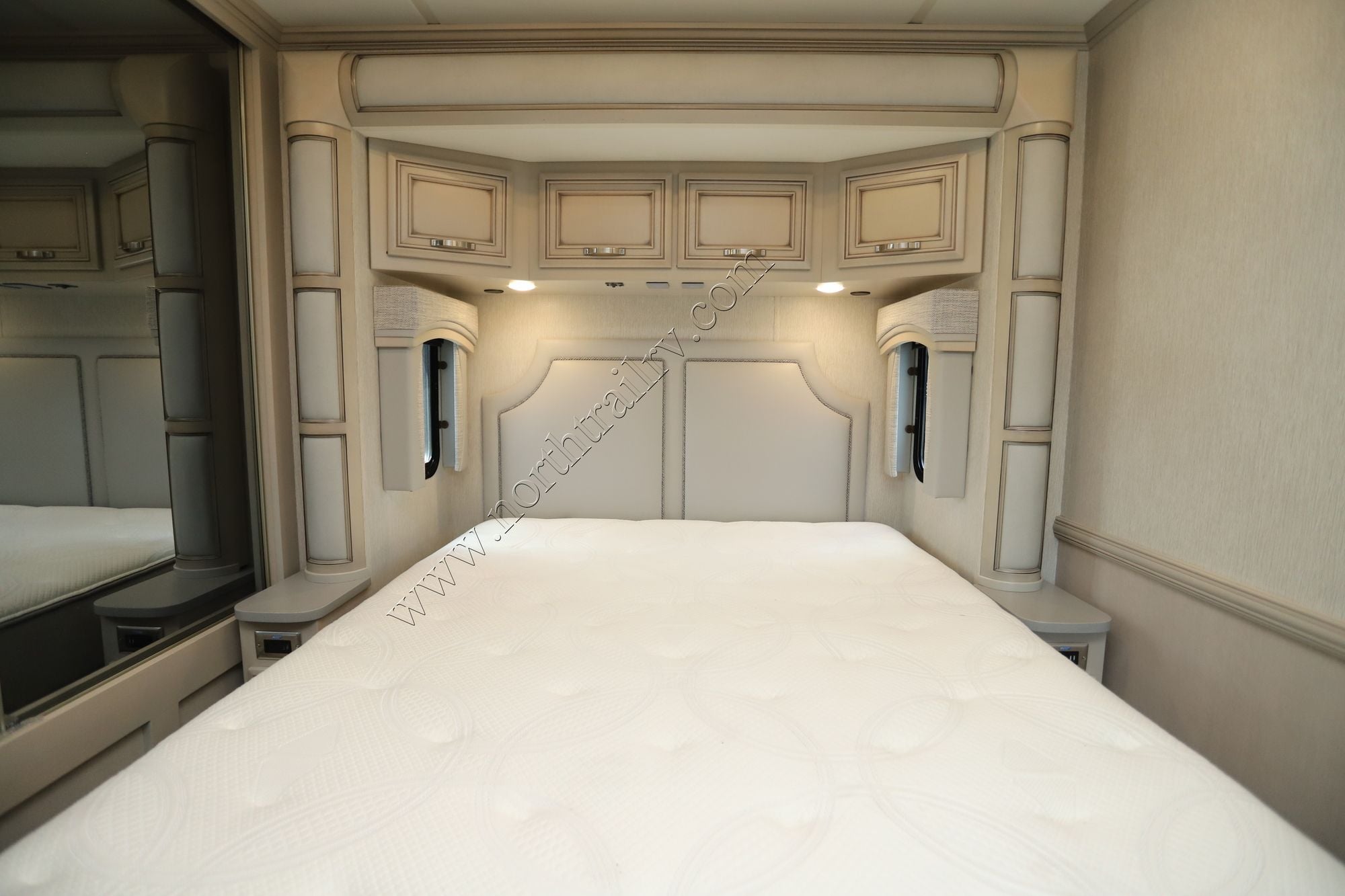 Used 2023 Newmar Kountry Star 3412 Fifth Wheel  For Sale