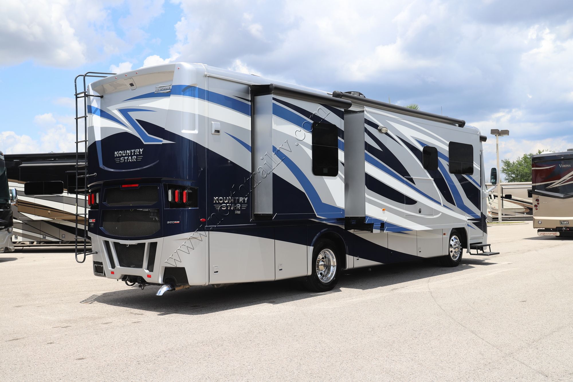 Used 2023 Newmar Kountry Star 3412 Fifth Wheel  For Sale
