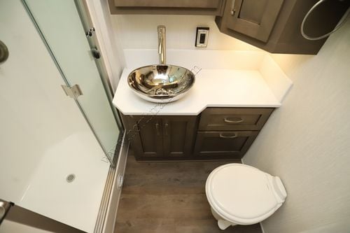 2027 Newmar Bay Star 3114 Class A