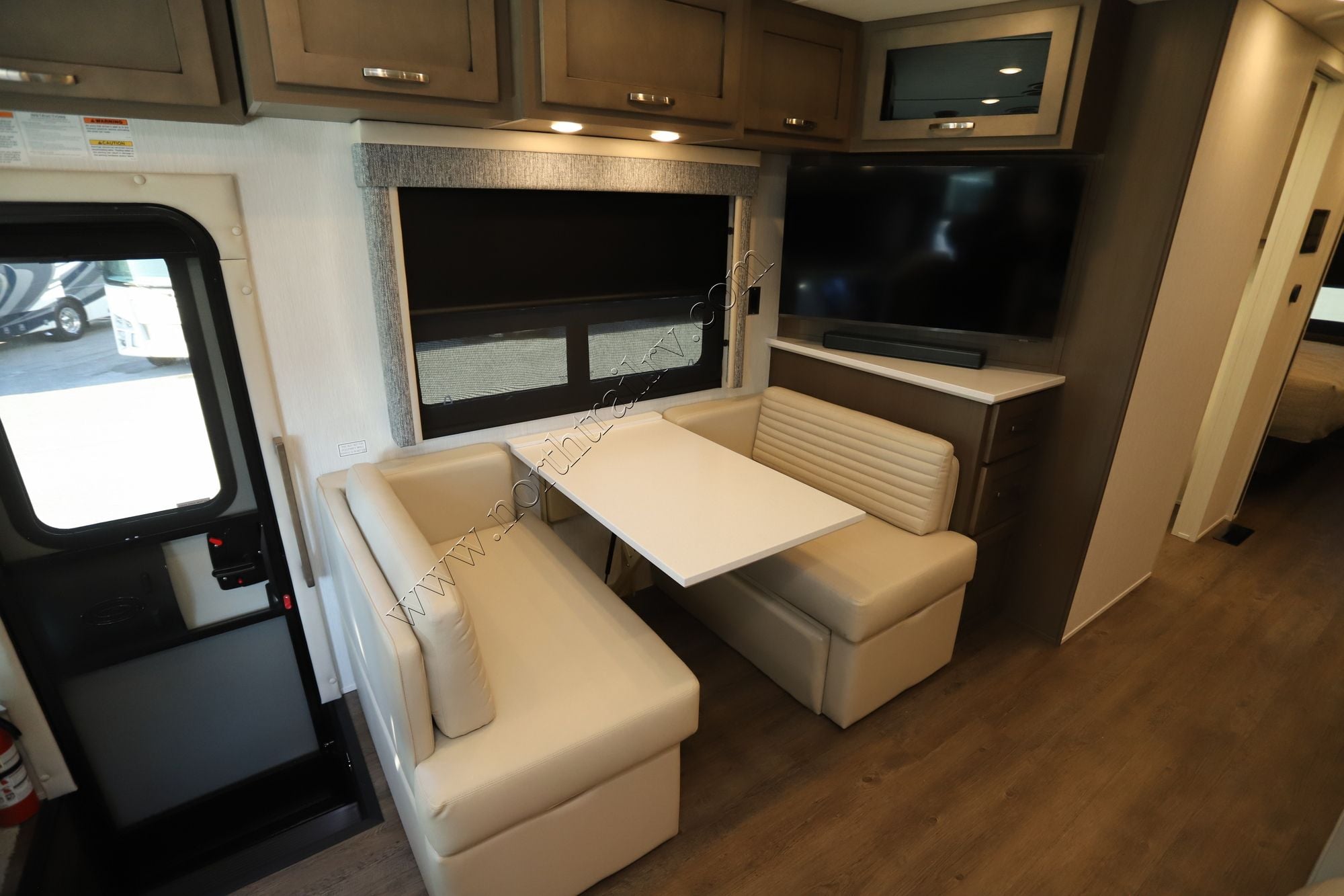 New 2027 Newmar Bay Star 3114 Class A  For Sale