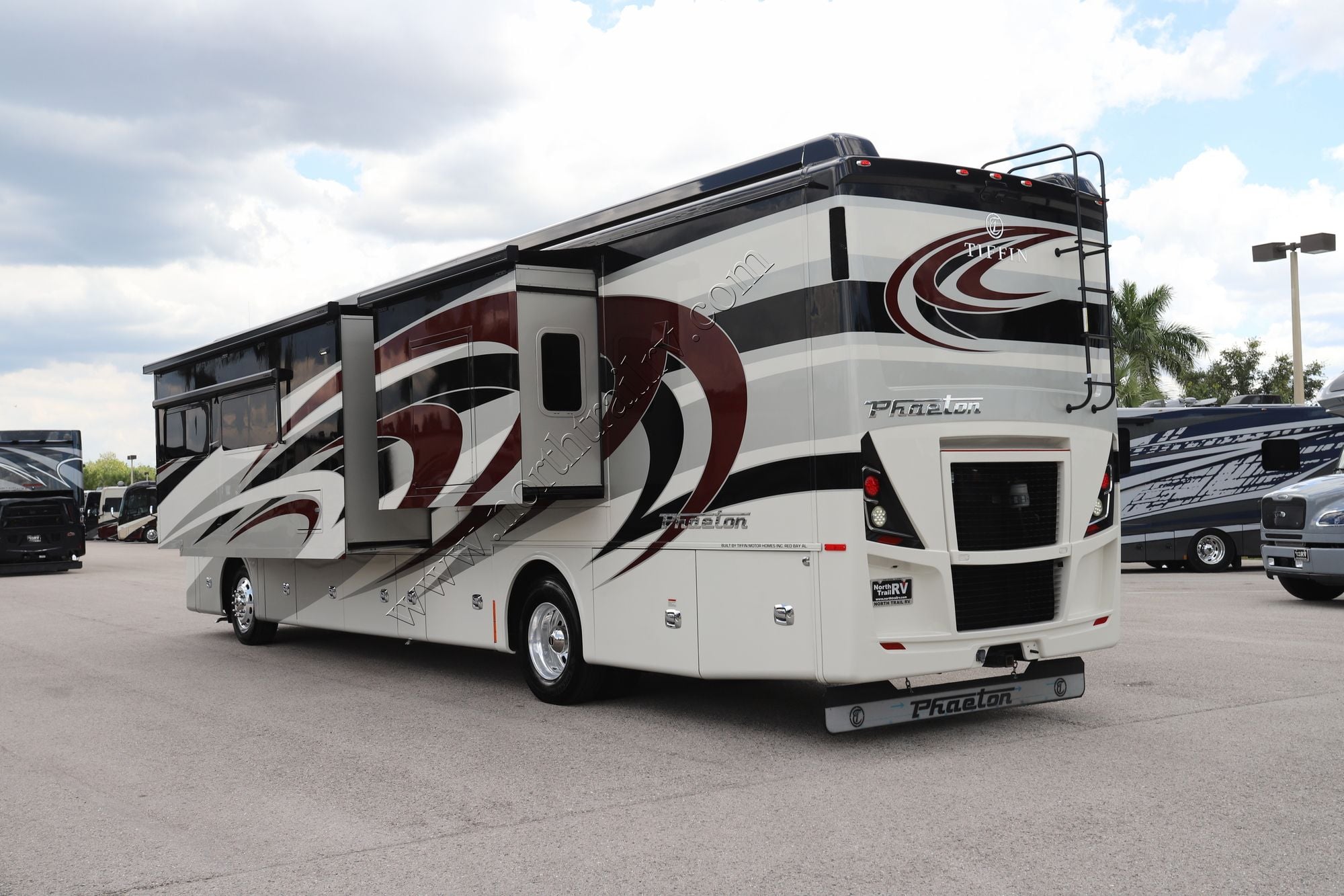 Used 2021 Tiffin Motor Homes Phaeton 40QBH Class A  For Sale