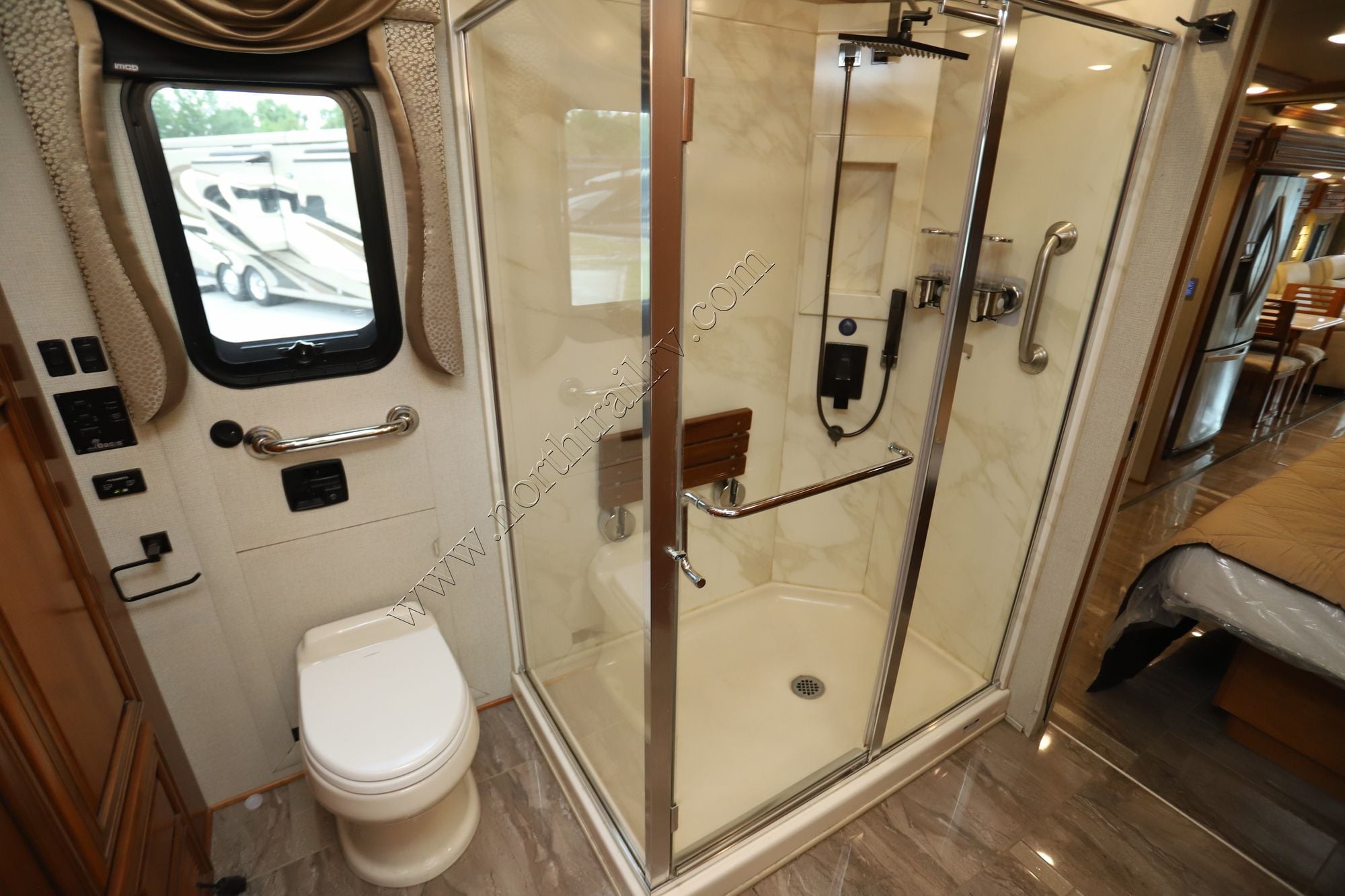 Used 2018 Newmar Dutch Star 4369 Class A  For Sale