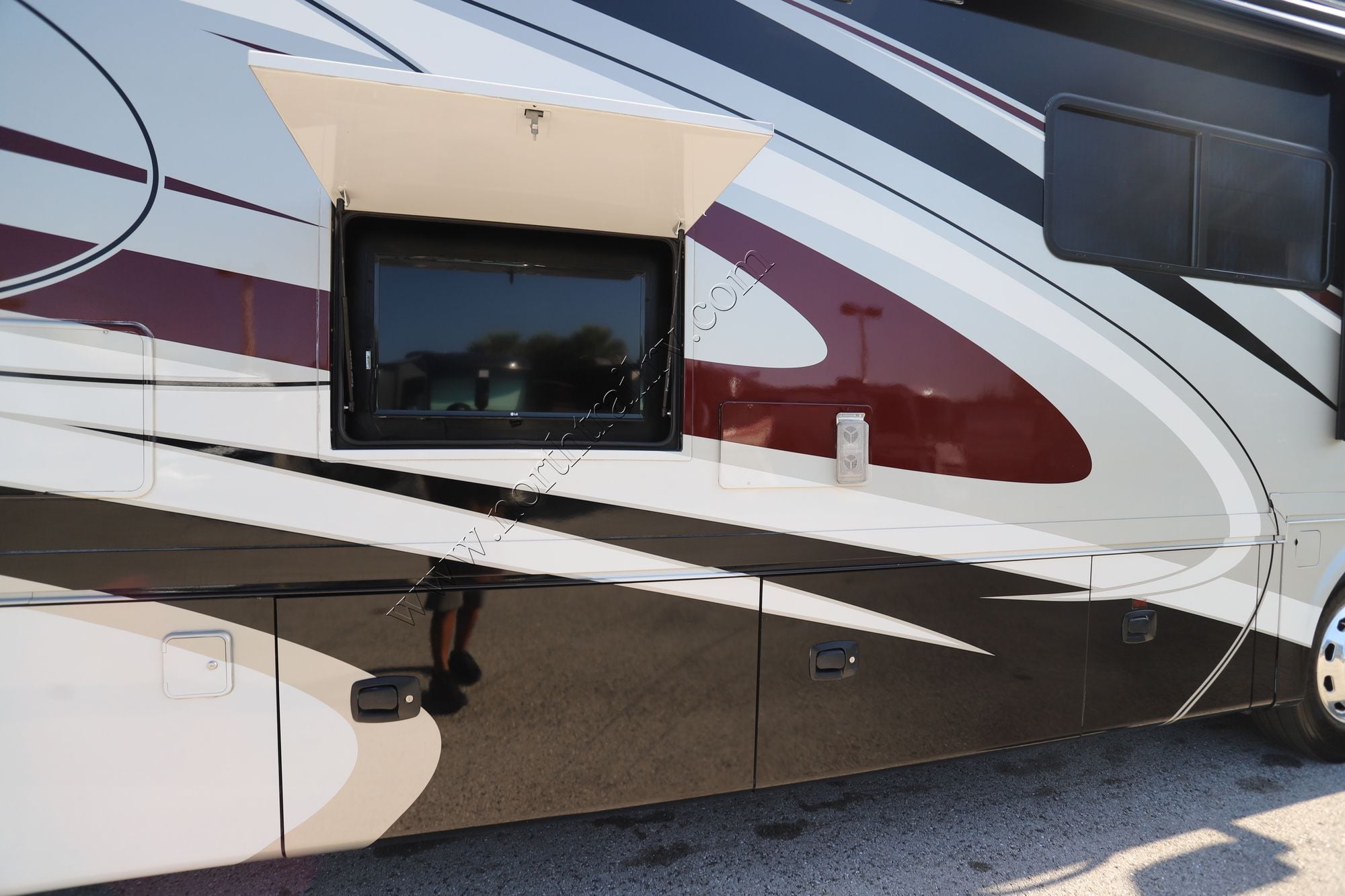 Used 2017 Tiffin Motor Homes Allegro Red 37PA Class A  For Sale